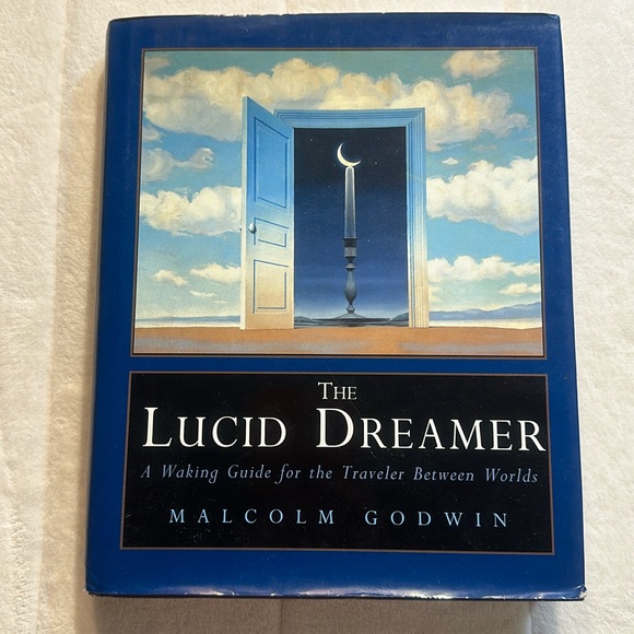 SALE!! Self help Lucid Dreamer. A Waking guide for the traveller between worlds - Picture 1 of 14